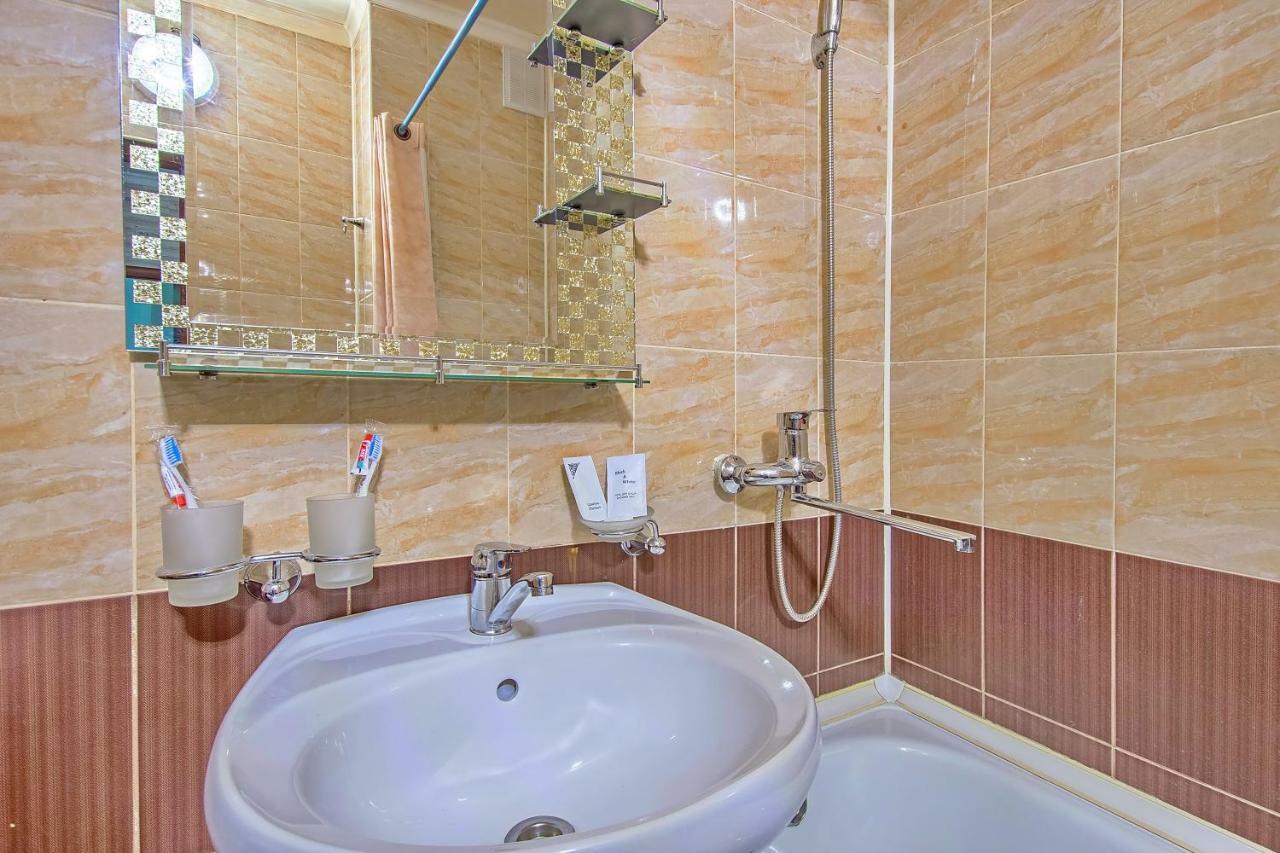 Cozy Apartment On Rozybakiev 145. Atakent Almaty Luaran gambar