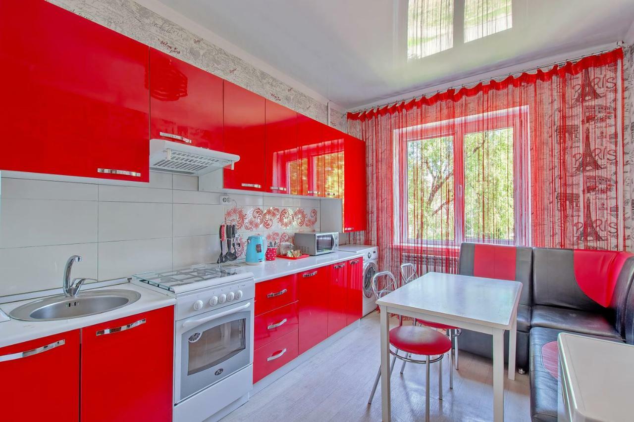 Cozy Apartment On Rozybakiev 145. Atakent Almaty Luaran gambar