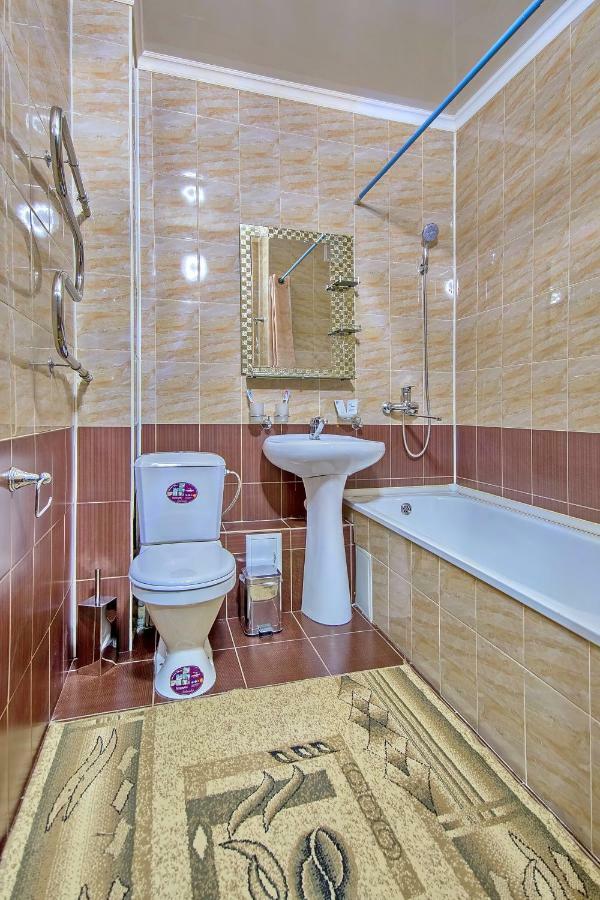 Cozy Apartment On Rozybakiev 145. Atakent Almaty Luaran gambar